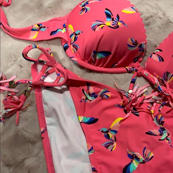 Design lab bikini top and bottoms - like new - Picture 13 of 13